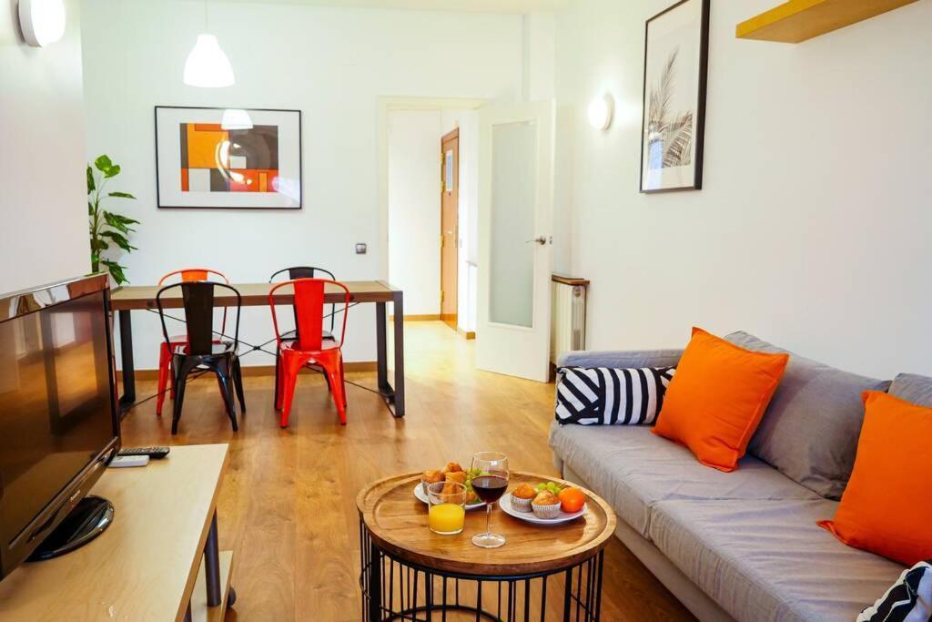Stay U-Nique Apartments Lluca Barcellona Esterno foto
